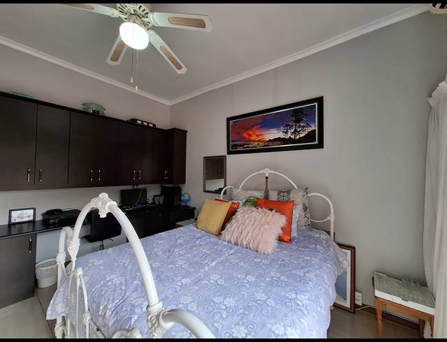 4 BEDROOM HOUSE TO LET IN MANORS